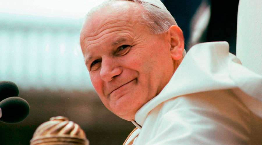 El Papa Juan Pablo II en un acto